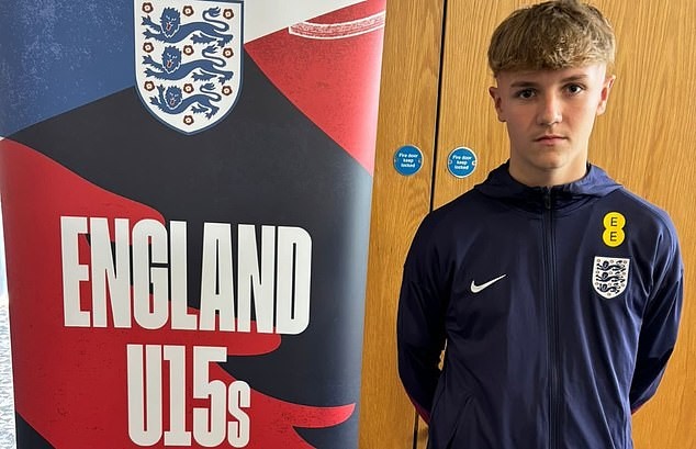 第二年轻的, 他的快速崛, 里亚完成破 第二年轻的, 他的快速崛, 里亚完成破