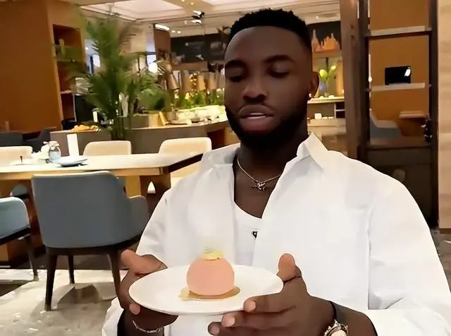 场破门, 球队的帮助