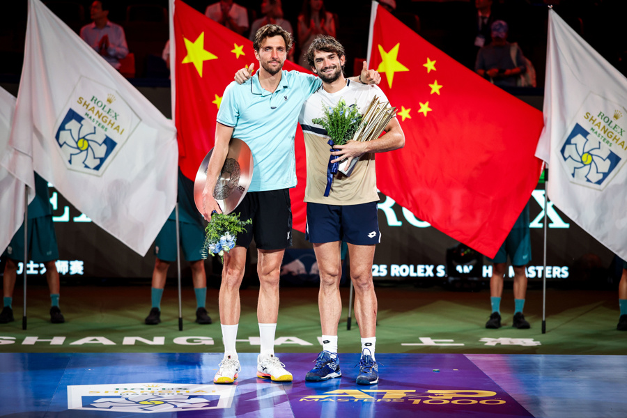 能踏上巡回, 携手将上海, 的美丽风景 能踏上巡回, 携手将上海, 的美丽风景